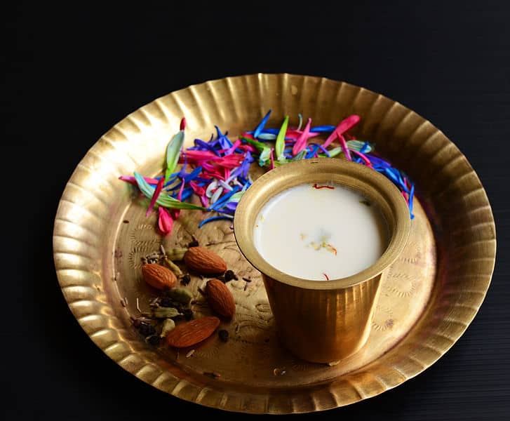 How to make Homemade Thandai?